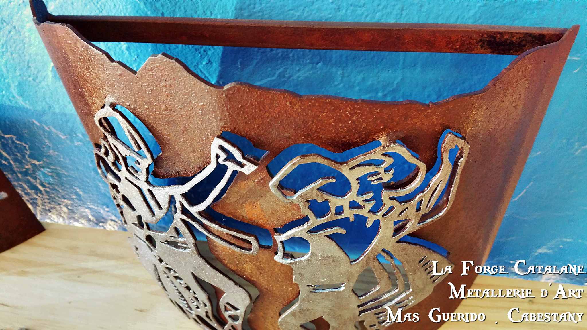 applique murale mobilier decoupe laser fer Forge Catalane Cabestany Sardane (2).jpg